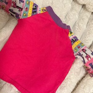 1990s Vintage Pink Long sleeve Top 🦒🩷 Animal Patterned Sleeves 3-6M